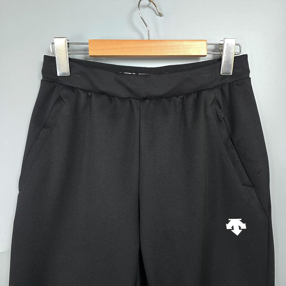 남성용 데상트 DESCENTE 블랙 트레이닝 팬츠 M(85) 상품이미지2