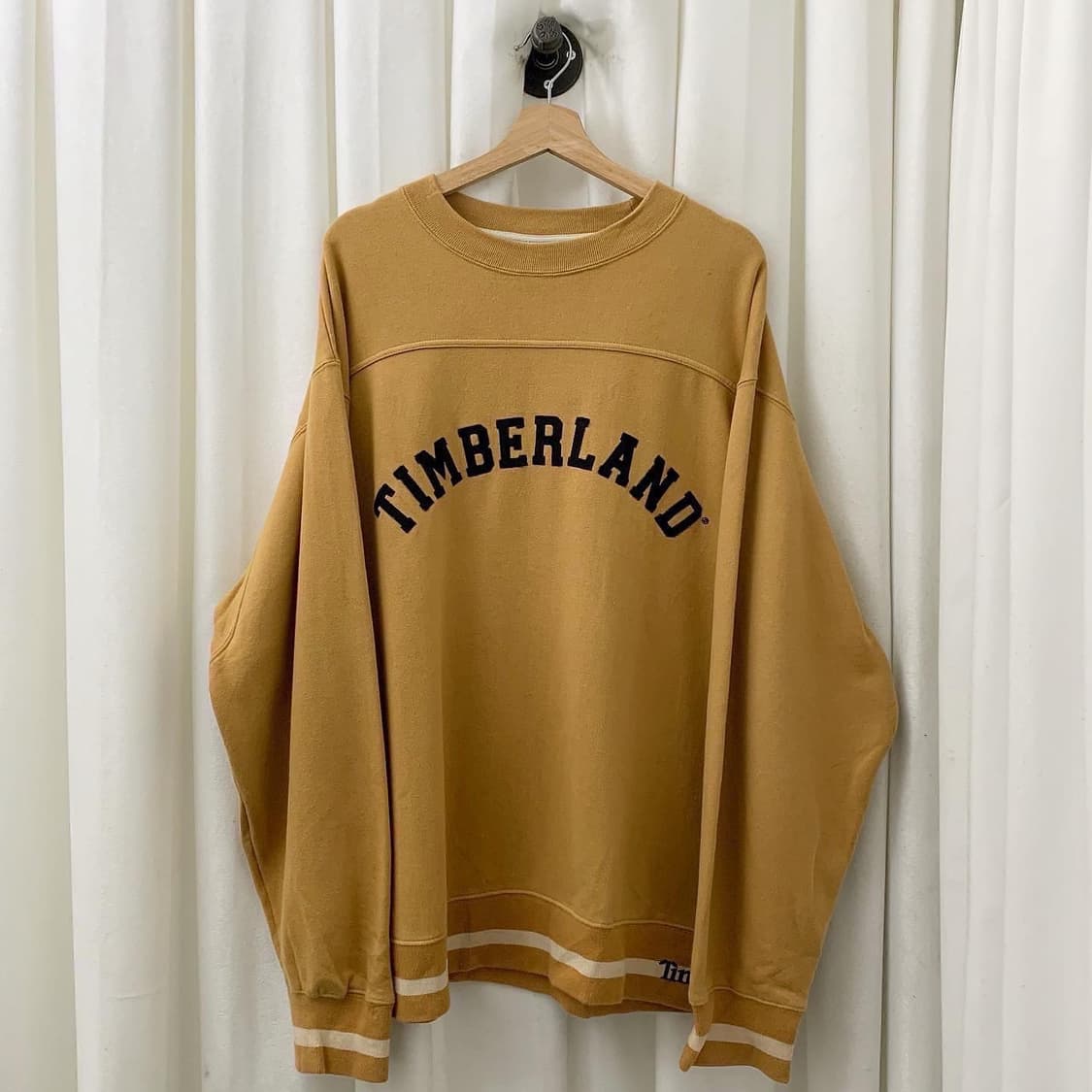 팀버랜드 머스타드 빅로고 스웻셔츠 상품이미지1