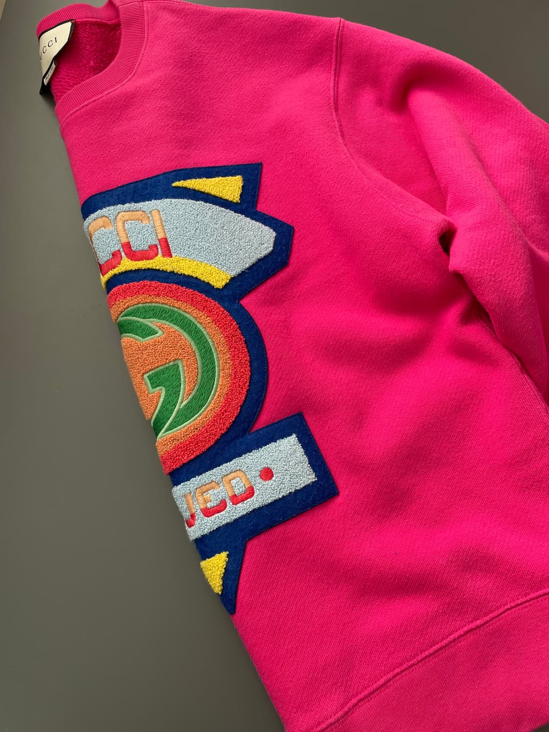 [XS] GUCCI 구찌 여성 푸시아 LOVED 스웻셔츠 맨투맨 상품이미지7