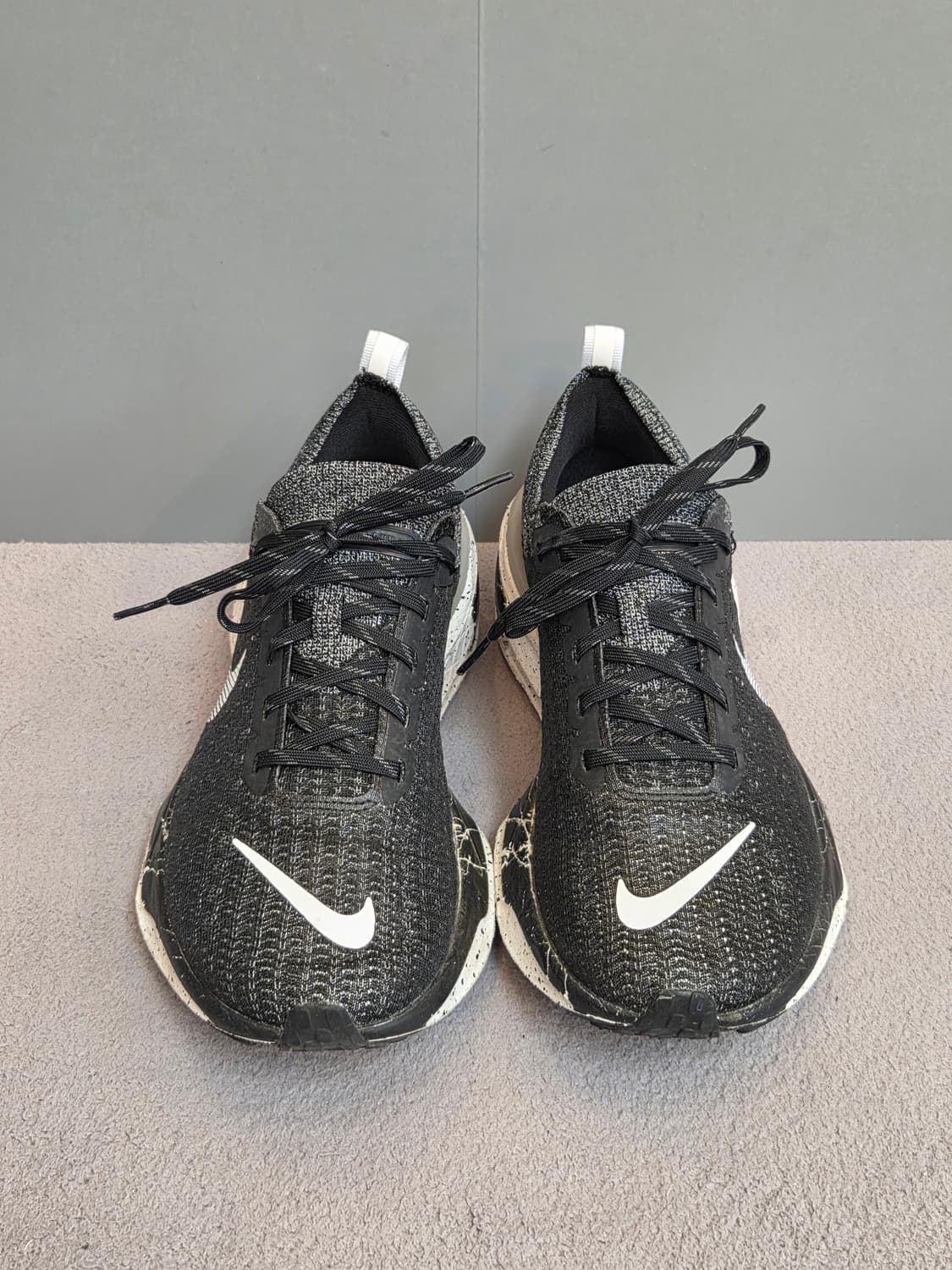 (260)
나이키 줌X인빈서블 런3 런닝운동화
 상품이미지2