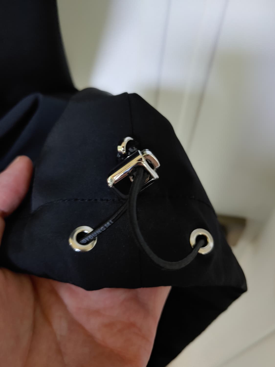 우영미 카고 스트랩 와이드 팬츠 팝니다 상품이미지5