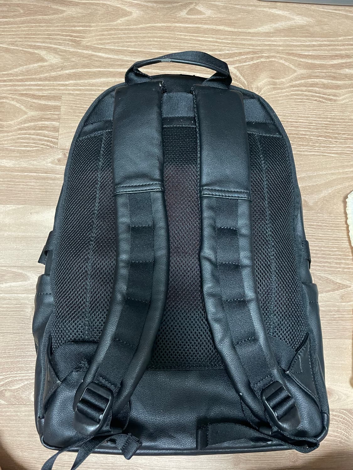 만다리나덕 백팩 상품이미지1