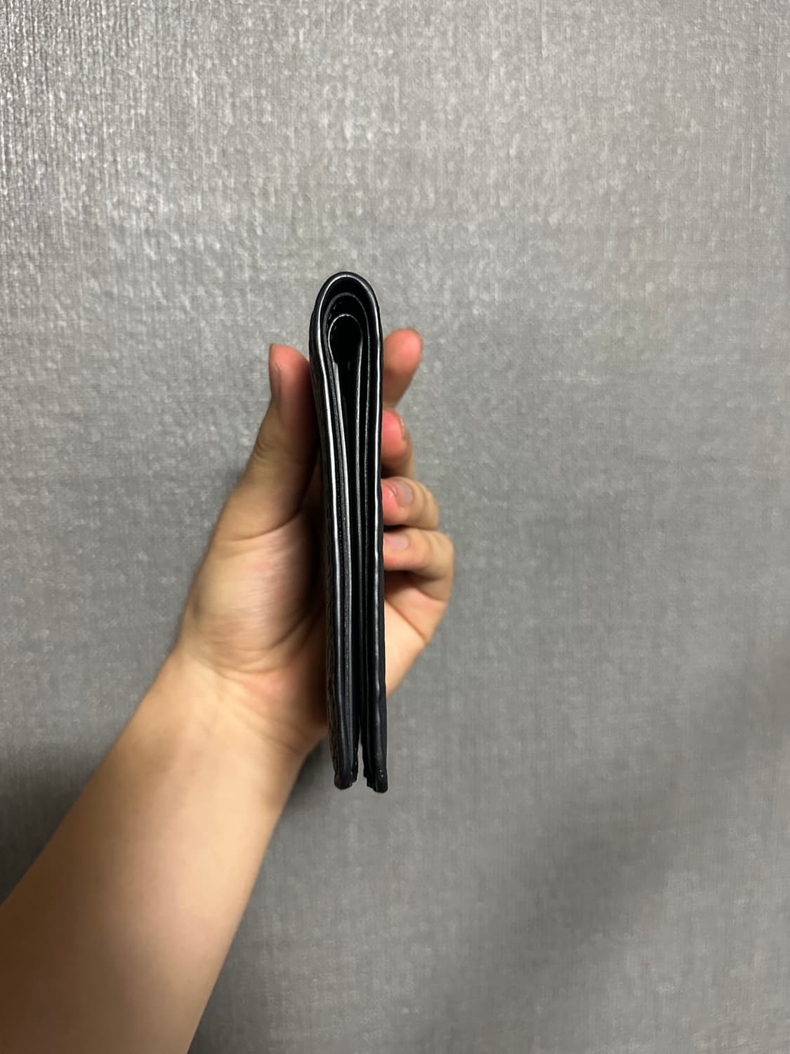 루이비통 토뤼옹 쉐도우 반지갑 상품이미지6