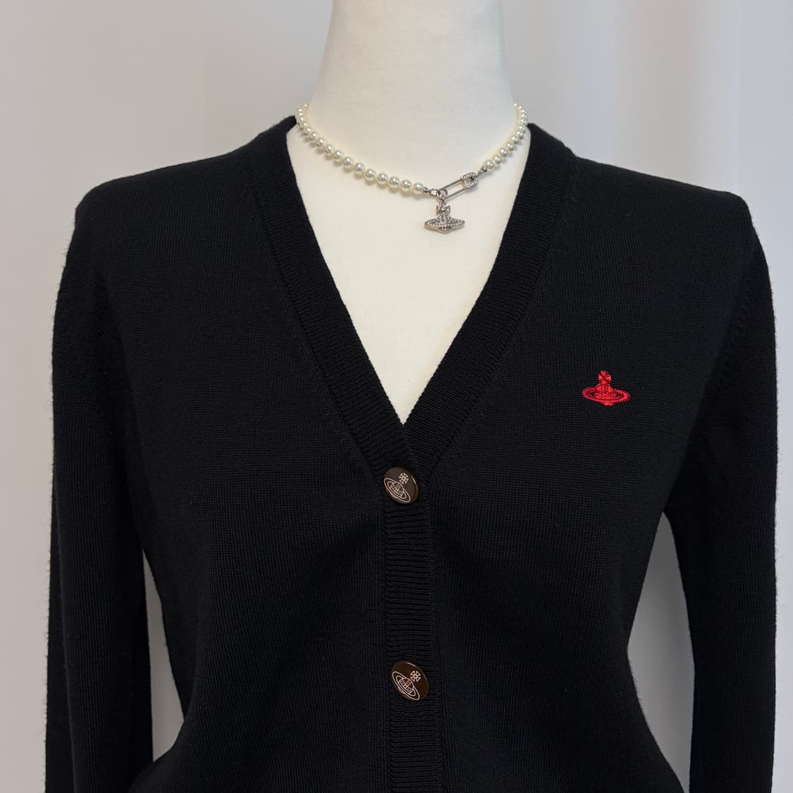 비비안웨스트우드 울 ORB버튼 브이넥 가디건 상품이미지2