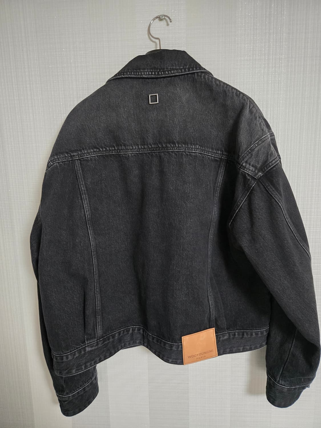 우영미 24fw 블랙데님 레귤러자켓 상품이미지2