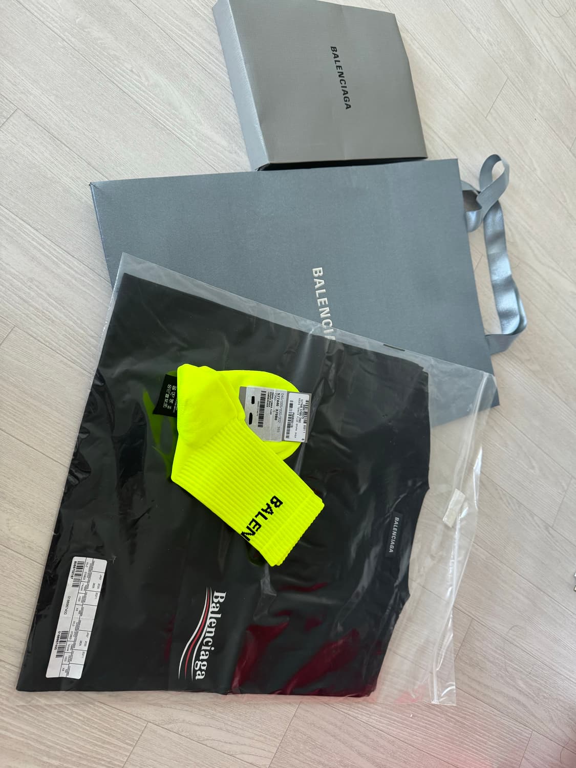 발렌시아가 웨이브로고 반발티 + 양말 상품이미지1