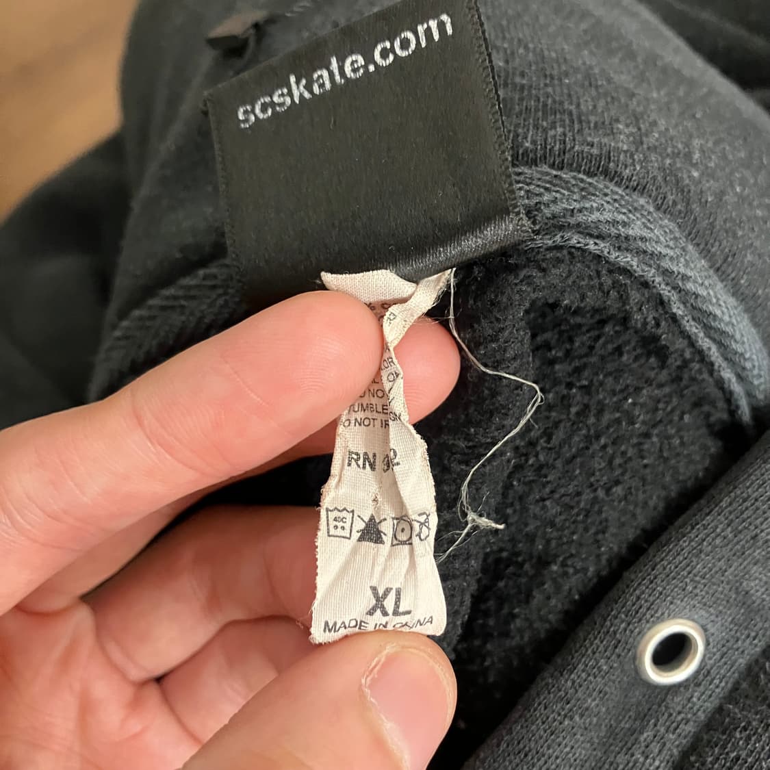 N118 산타크루즈 후드티 상품이미지6