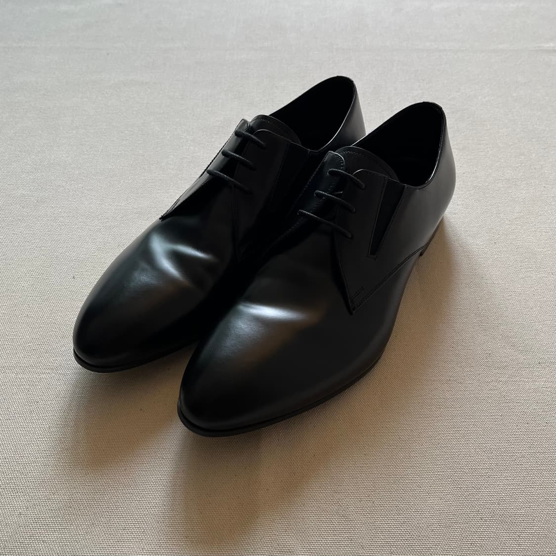 프라다 스파촐라토 가죽 드레스 슈즈 상품이미지1