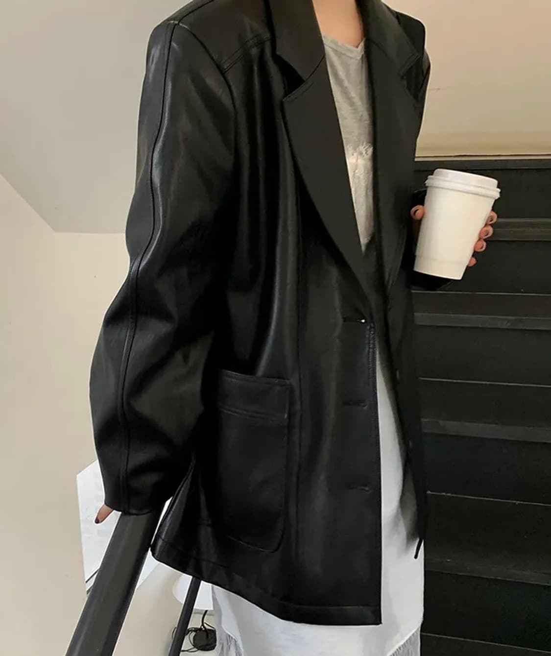 오버핏 레더자켓 상품이미지4