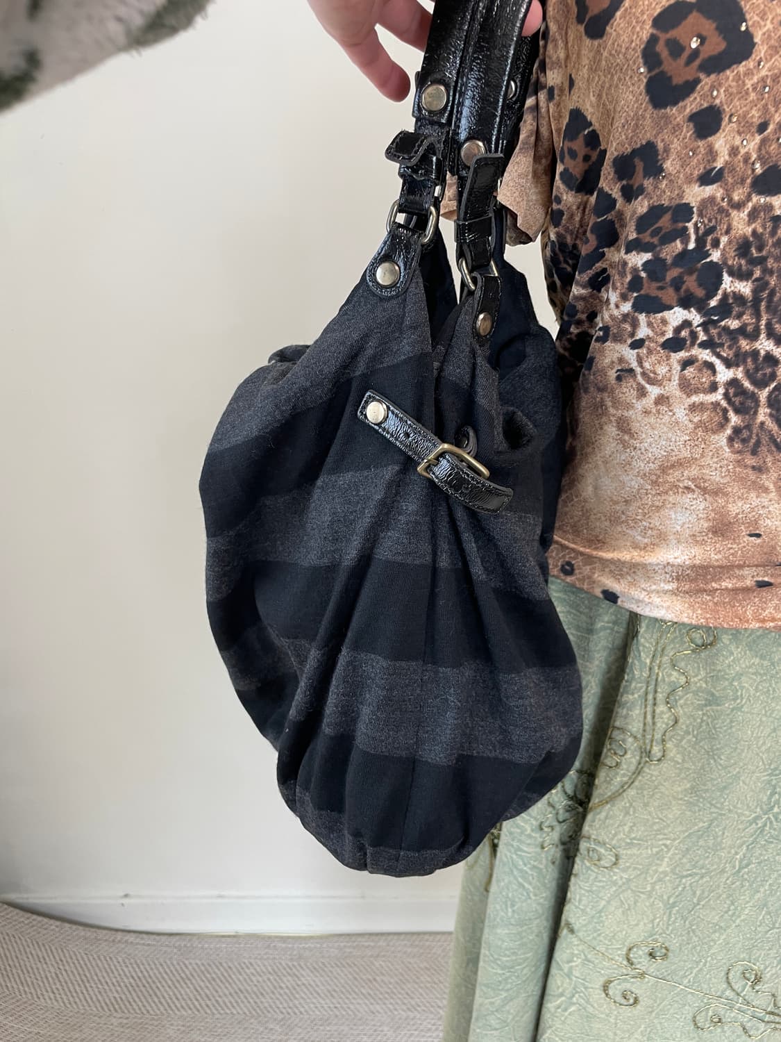 레갈로 도쿄 스트라이프 개더 토트백 J03878 상품이미지2