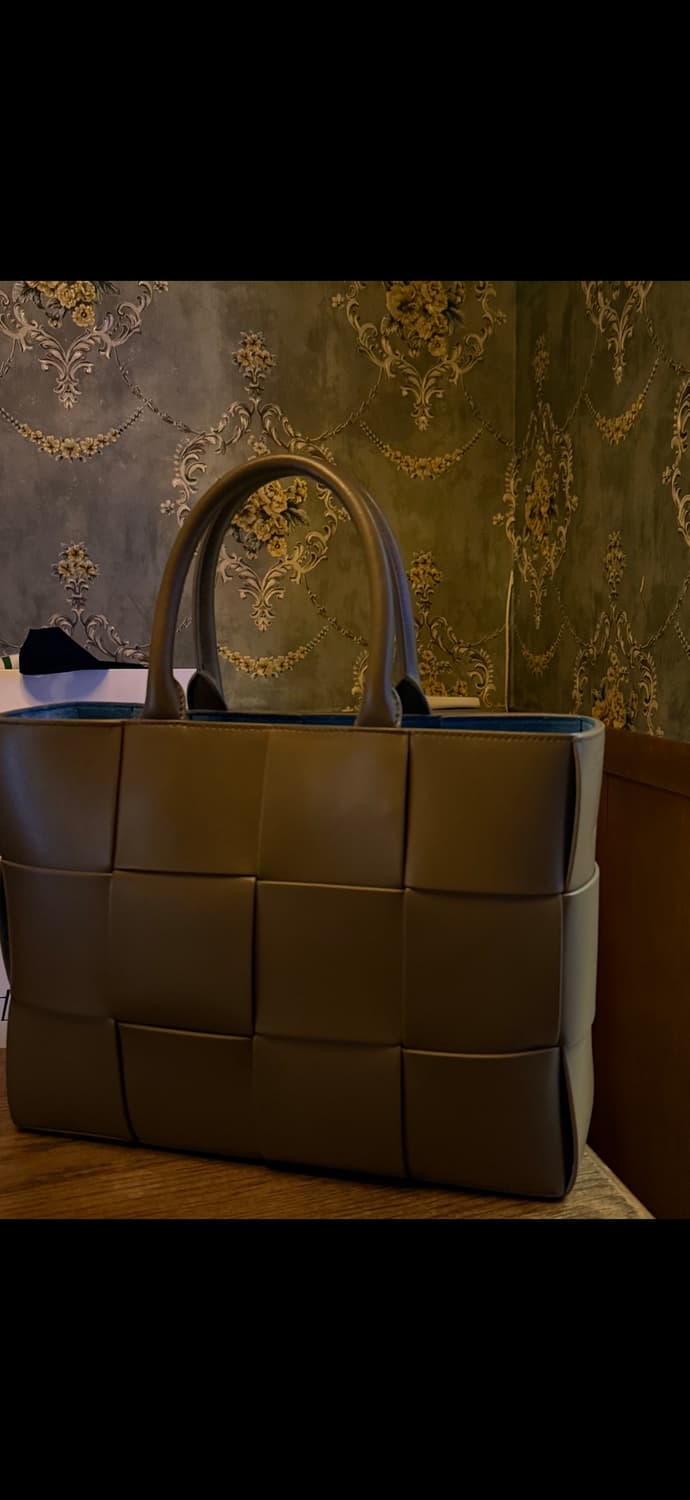 보테가베네타 아르코 미디움 토트/ 스트랩 상품이미지3