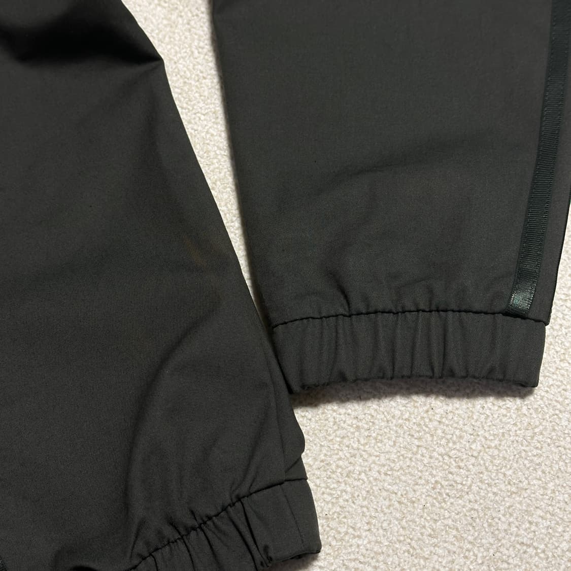 아디다스 포켓 코듀로이 우븐 팬츠 상품이미지6