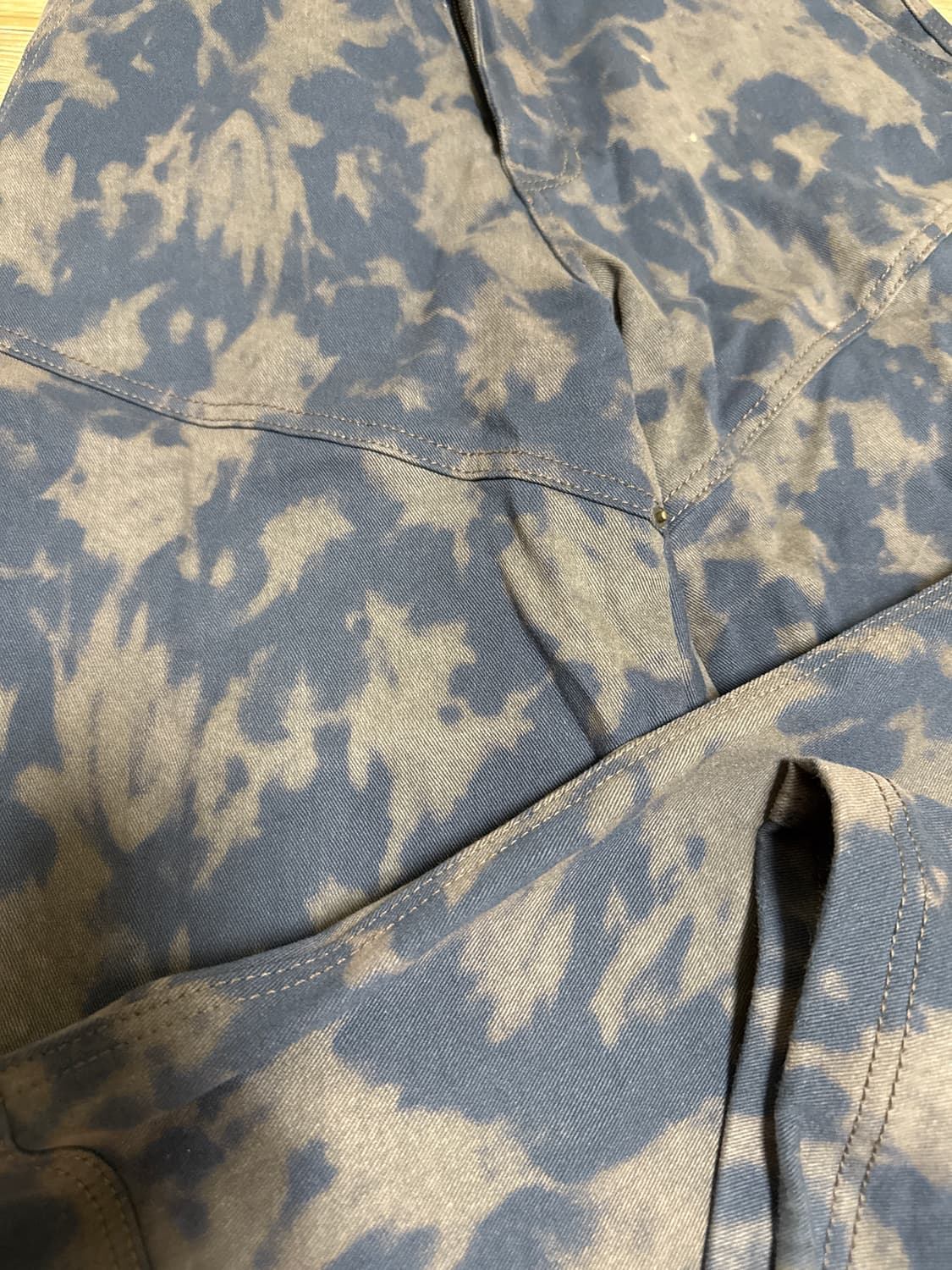 메종미네드 HAZY STAIN WIDE PANTS NAVY 상품이미지2