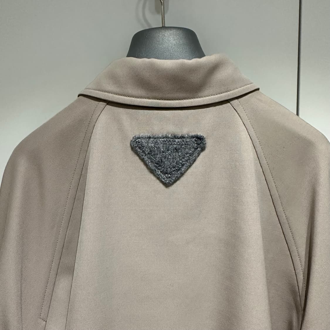 프라다 라프시몬스 울 트렌치코트 상품이미지5