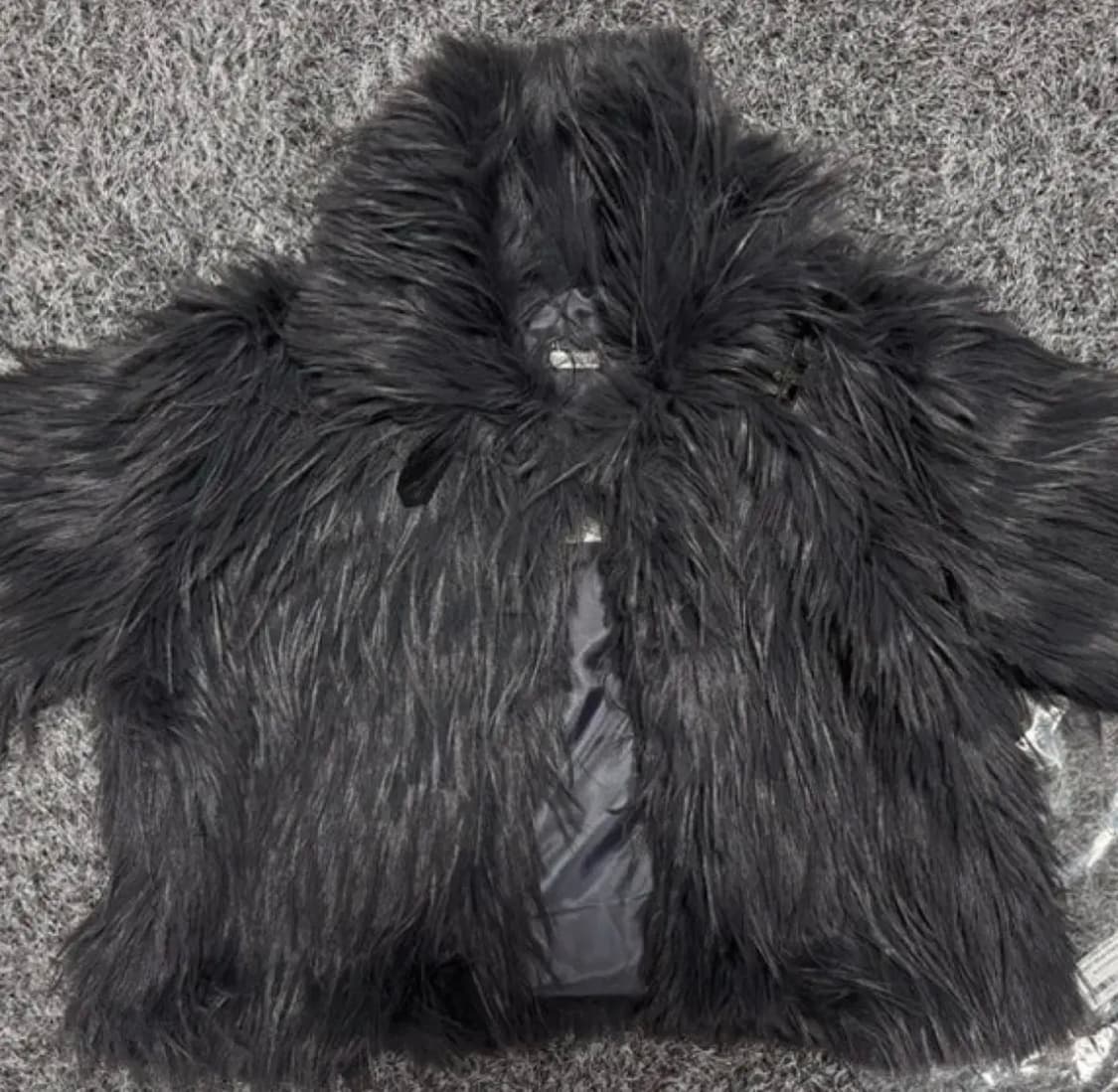 kimseoul 킴서울 킴즈 플러피 롱 헤어 퍼 자켓 상품이미지3