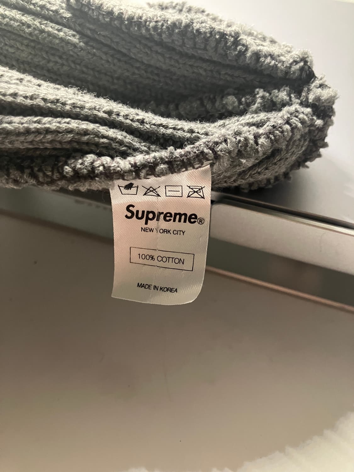 슈프림 로고 비니(그레이) 상품이미지2
