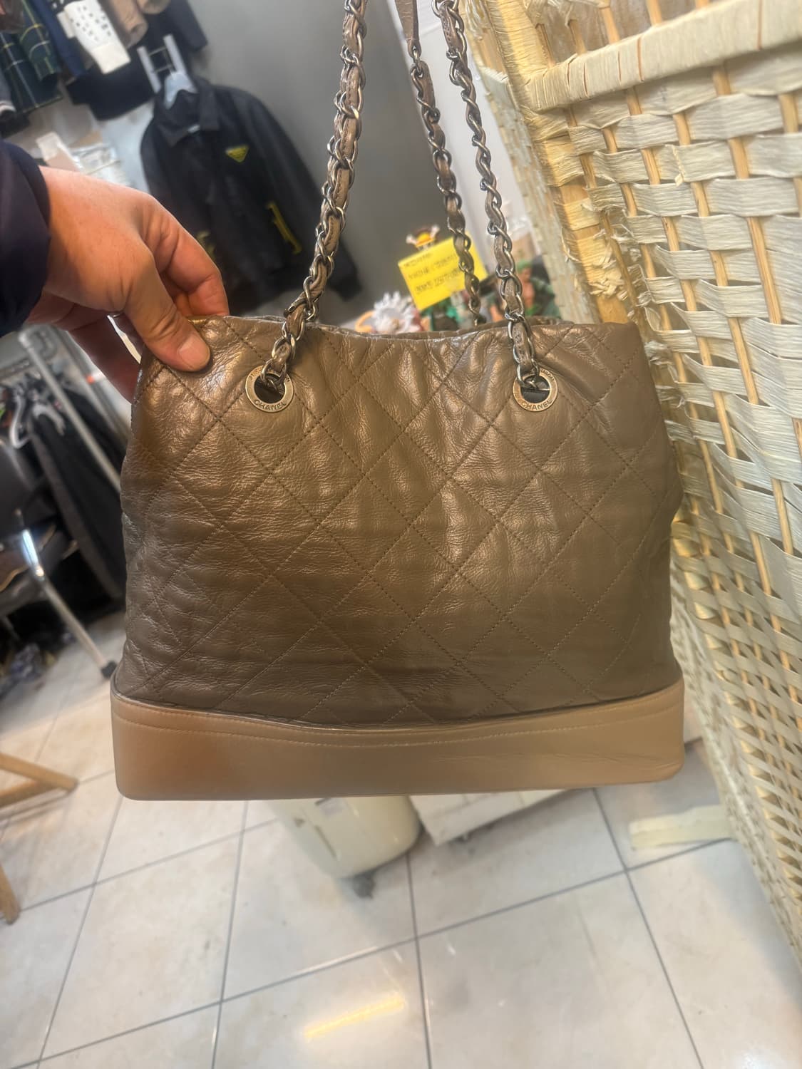 정품 샤넬 가브리엘 클래식 체인 숄더백 팝니다 상품이미지3