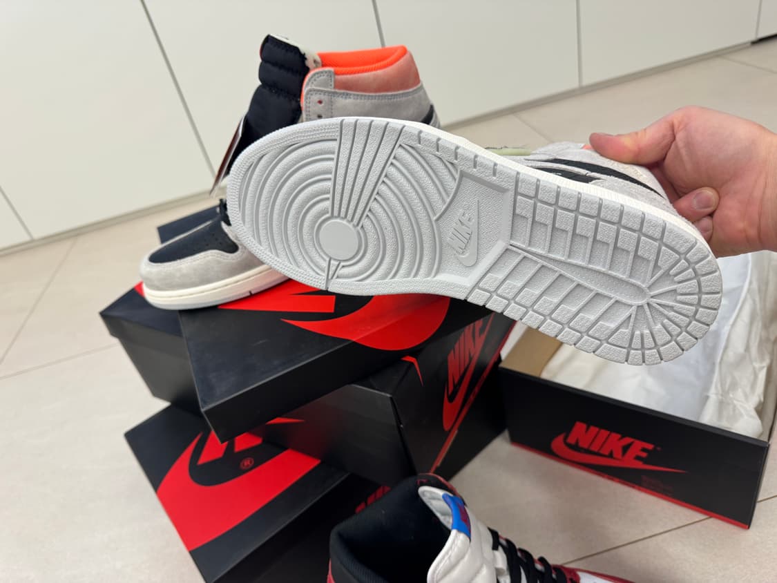 나이키 조던 1 레트로 하이 뉴트럴 그레이 하이퍼 크림 285 상품이미지4