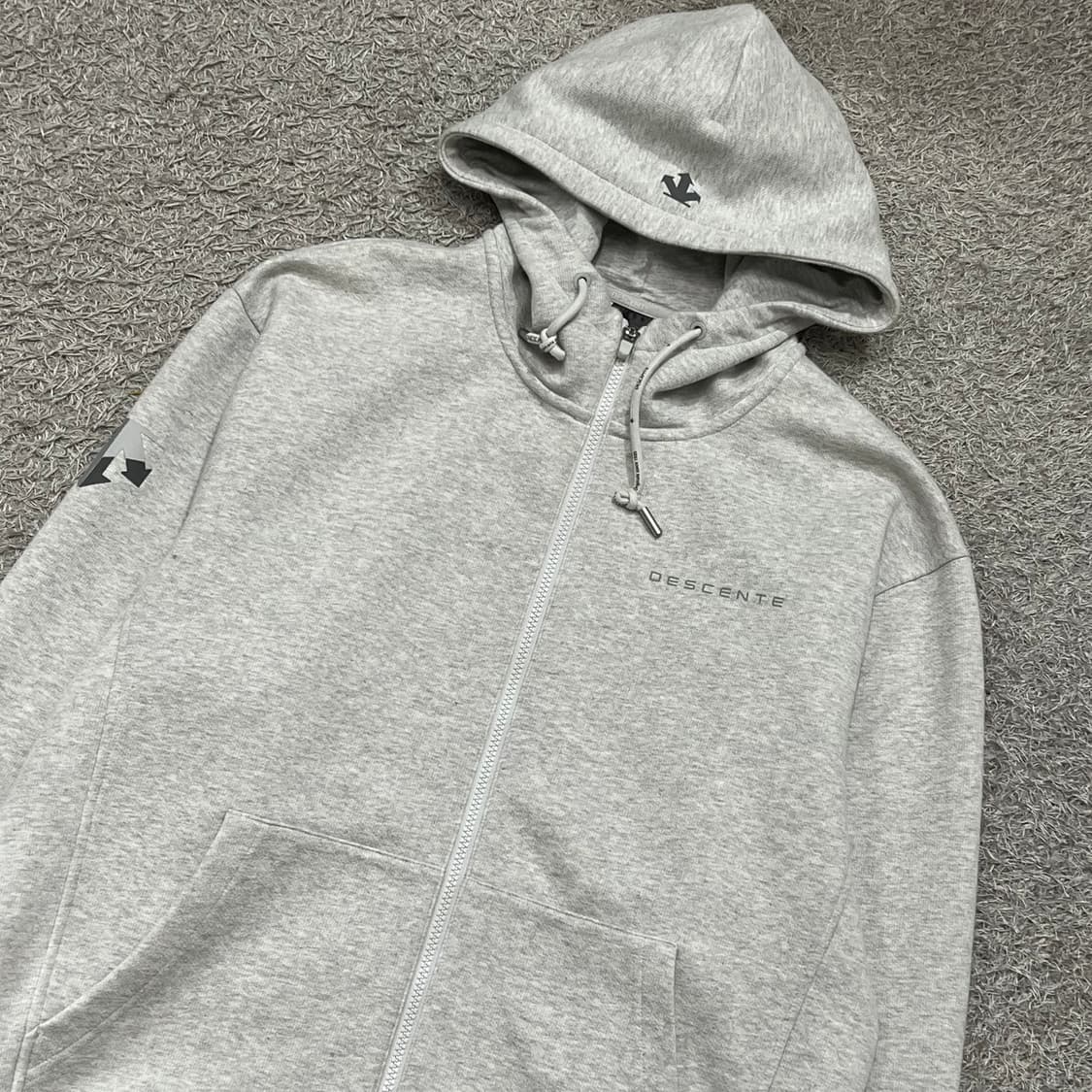 [100-105] 데상트 후드집업 상품이미지1