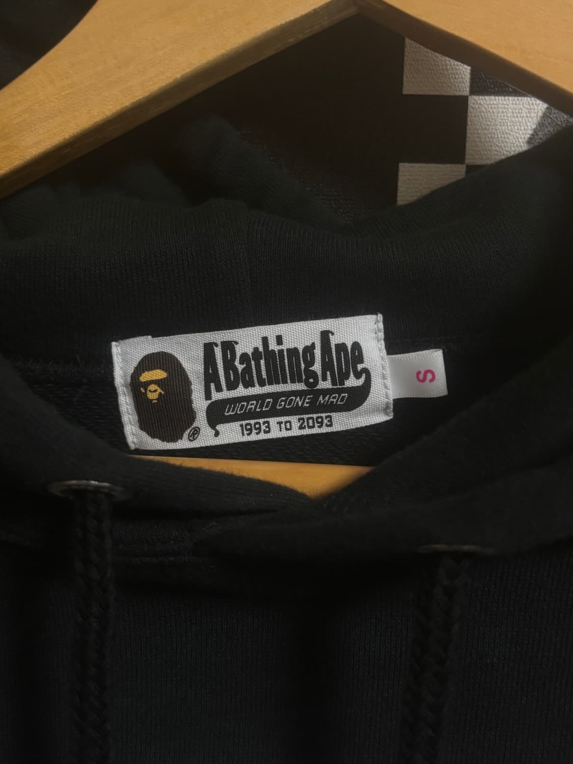 베이프 그래피티 스타드 크롭 후드 상품이미지4