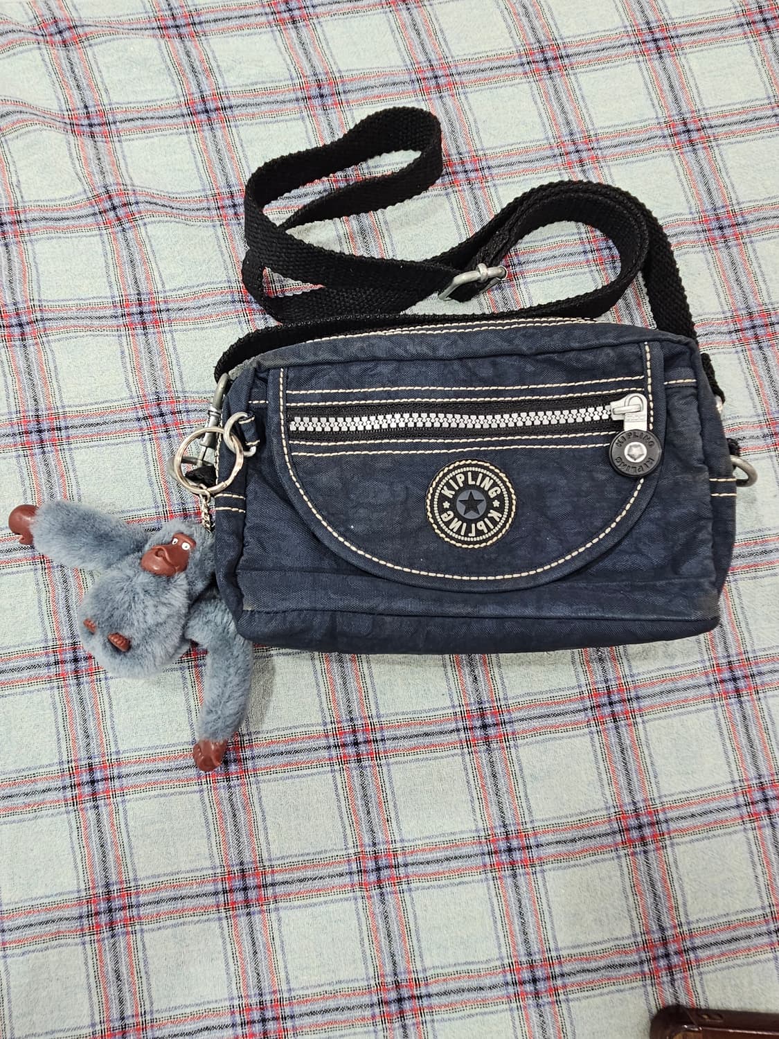 키플링(KIPLING)미니 크로스백 네이비 상품이미지1