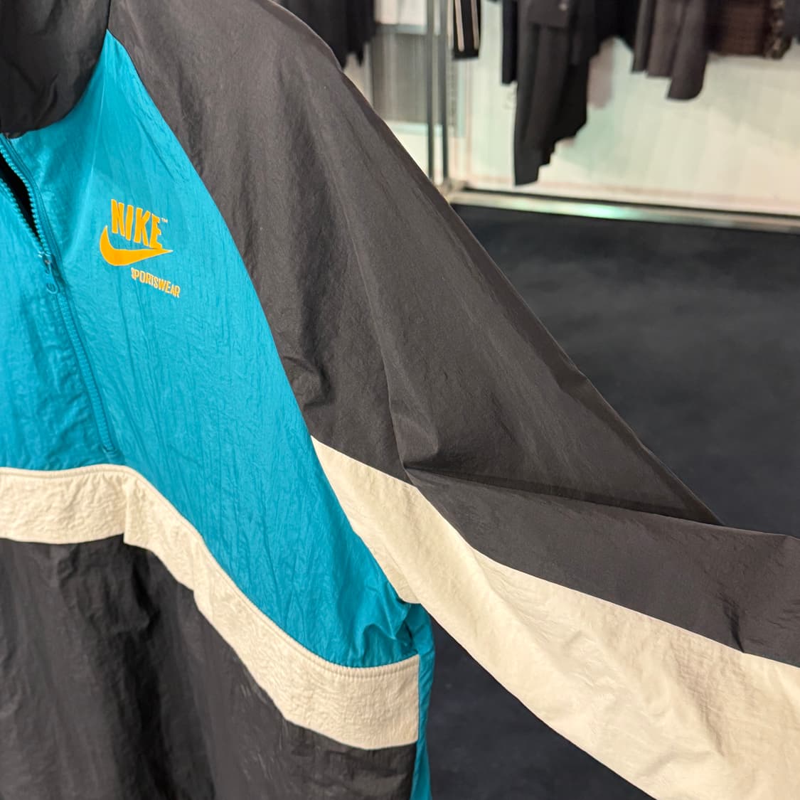 [L] 나이키 아카이브 우븐 아노락 상품이미지5