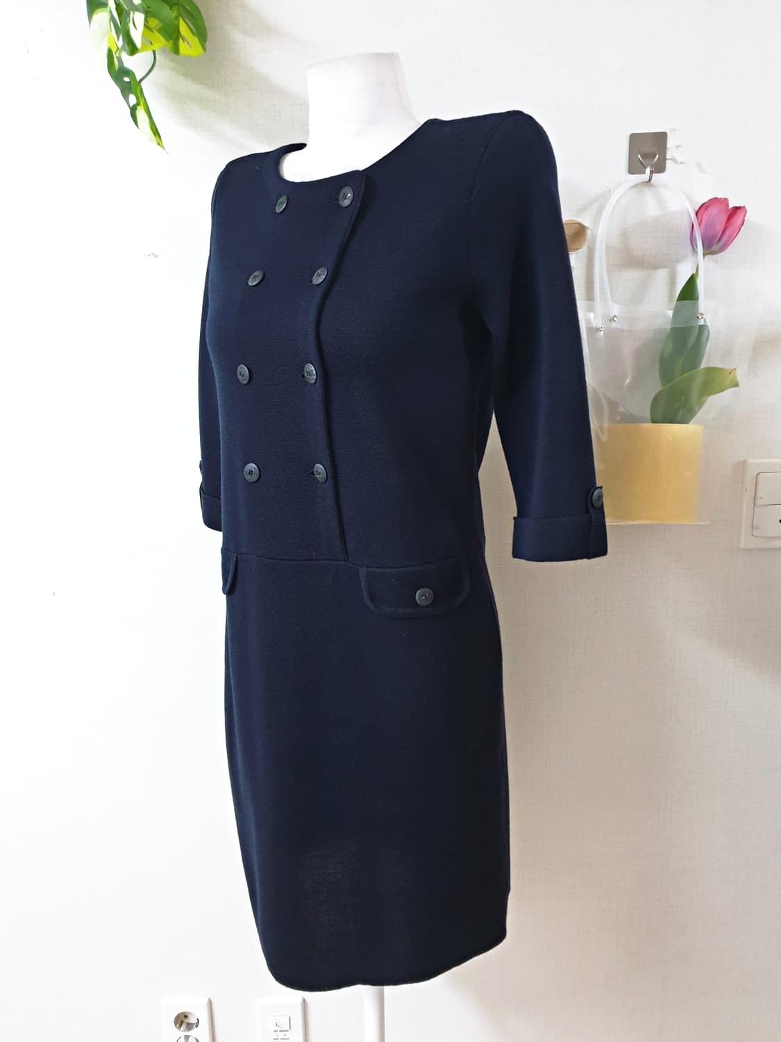 BCBG 7부 더블버튼 니트원피스 55 미디 네이비 상품이미지4