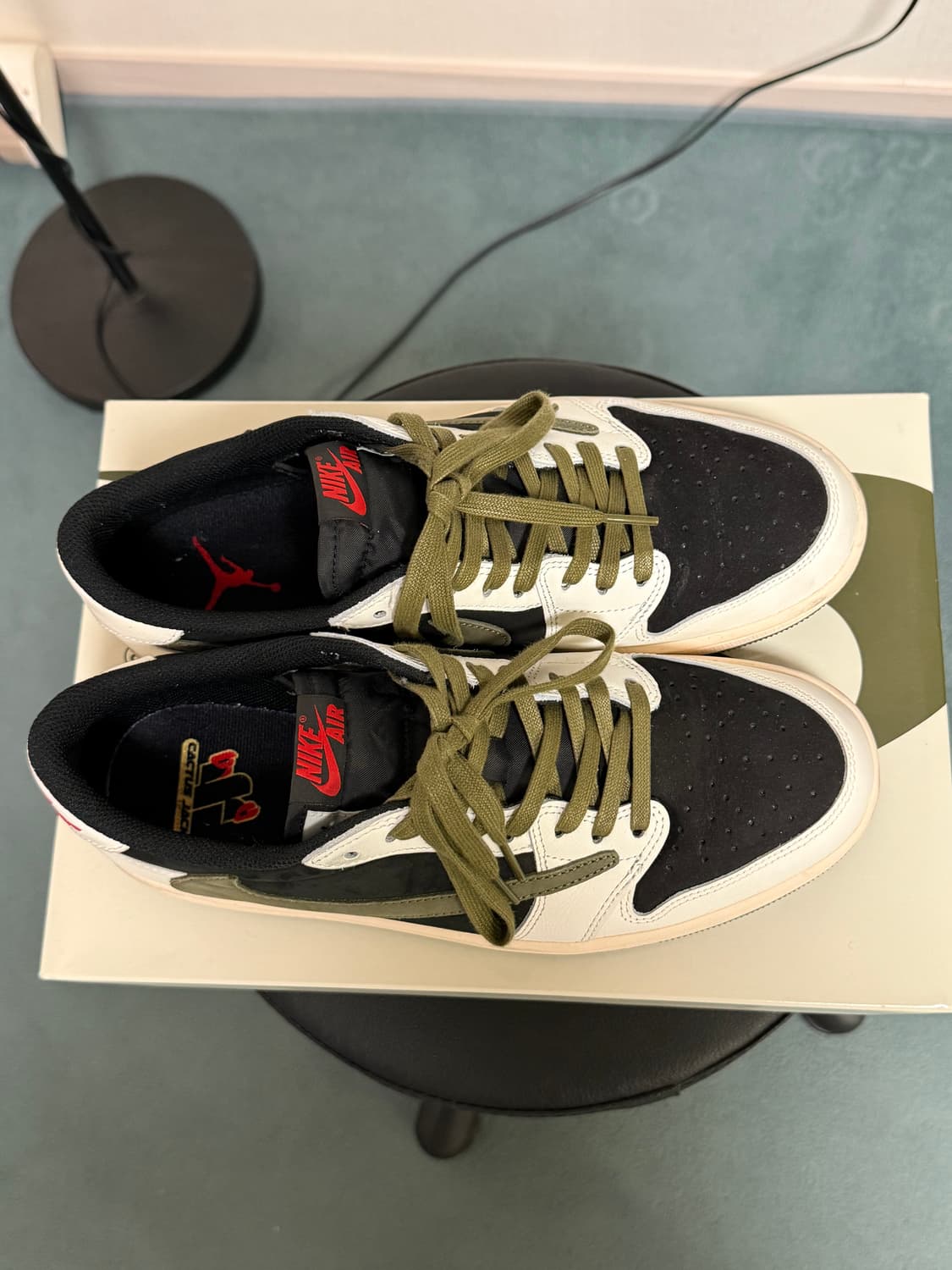 나이키 에어조던 1 트래비스 스캇 미디움 올리브 280 상품이미지2