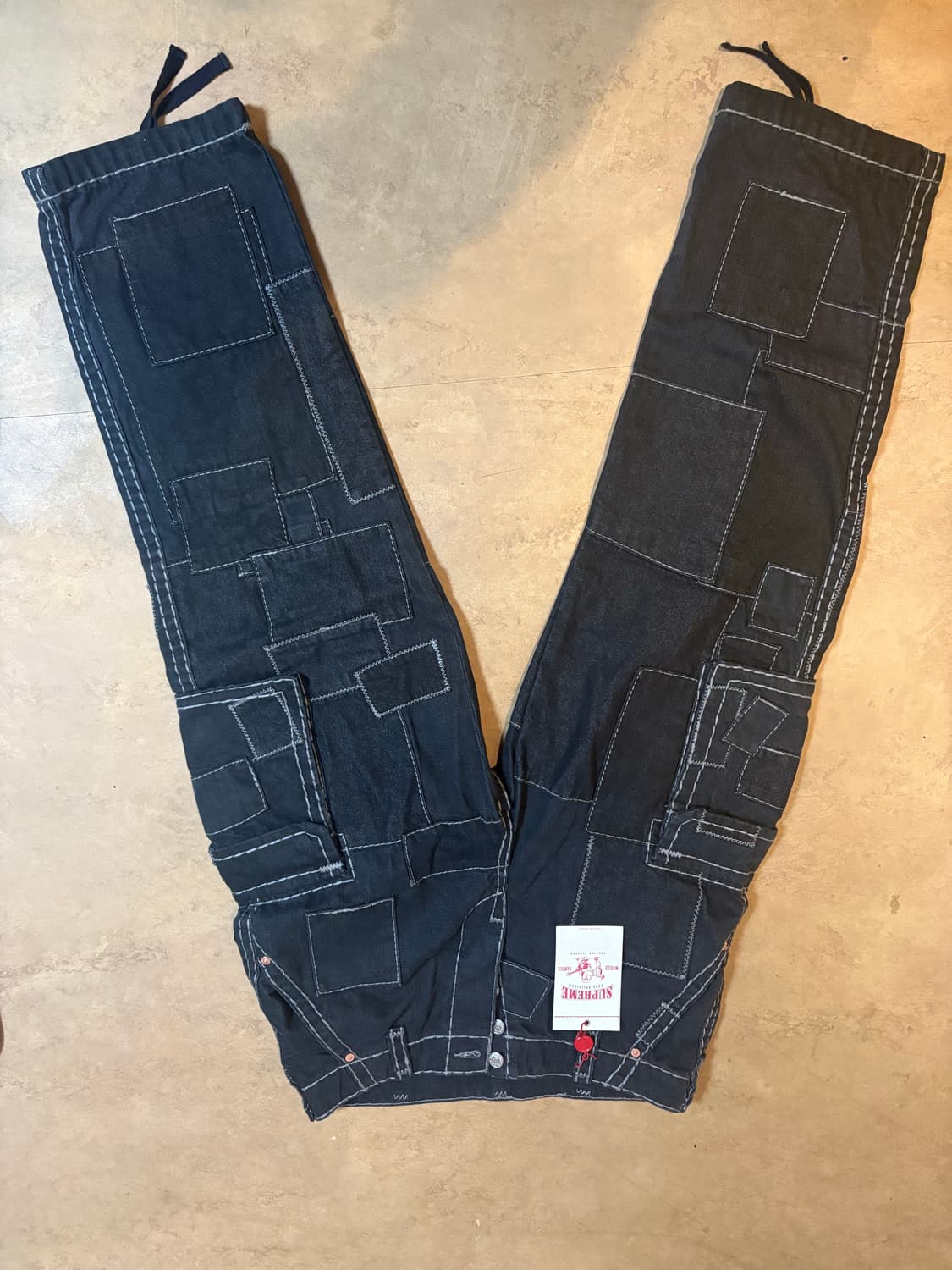 슈프림x트루릴리전 패치워크 카고팬츠 블랙 25fw 상품이미지4