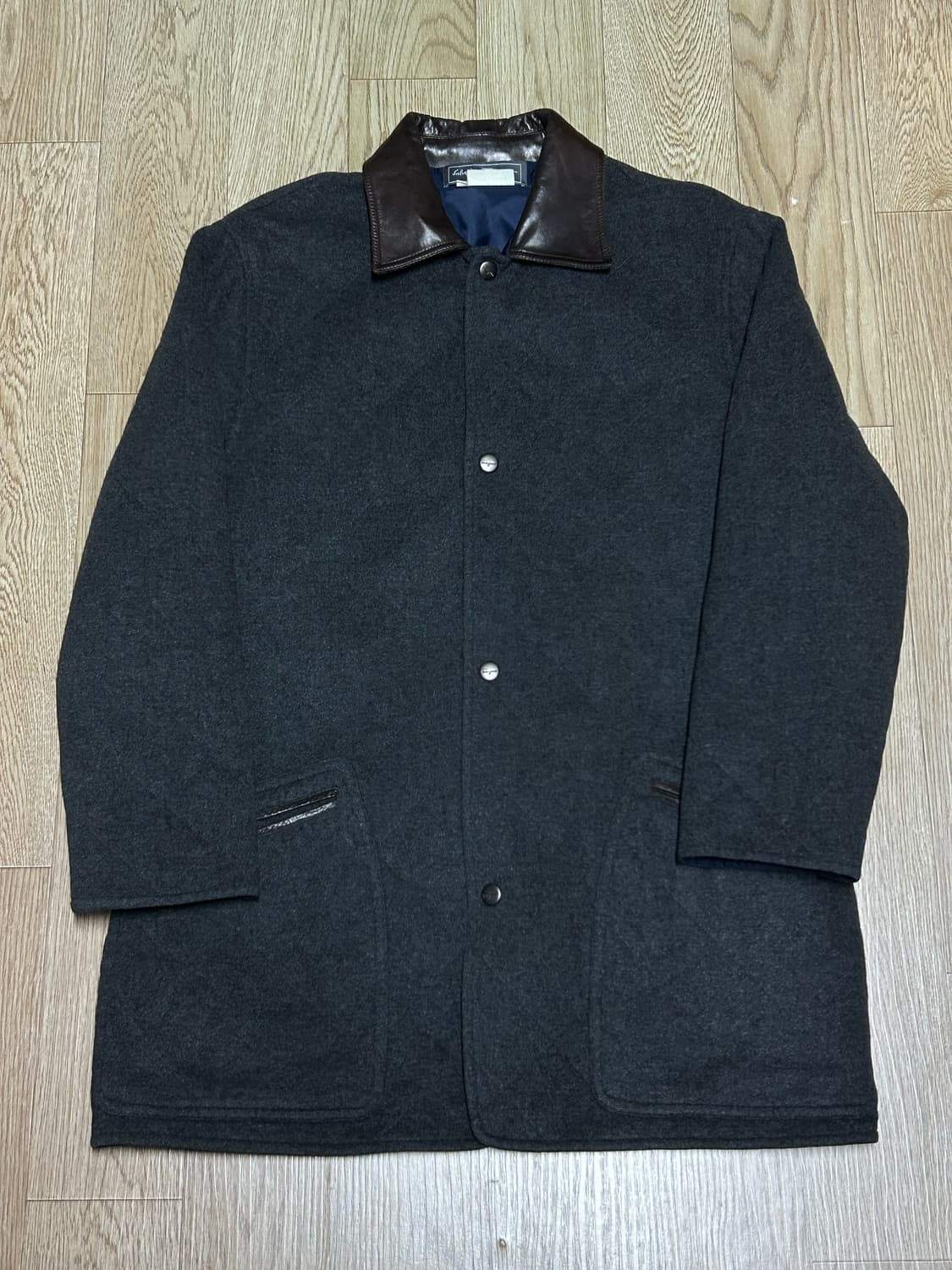 빈티지 살바토레 페라가모 코트 (레더 카라 디테일) 상품이미지1