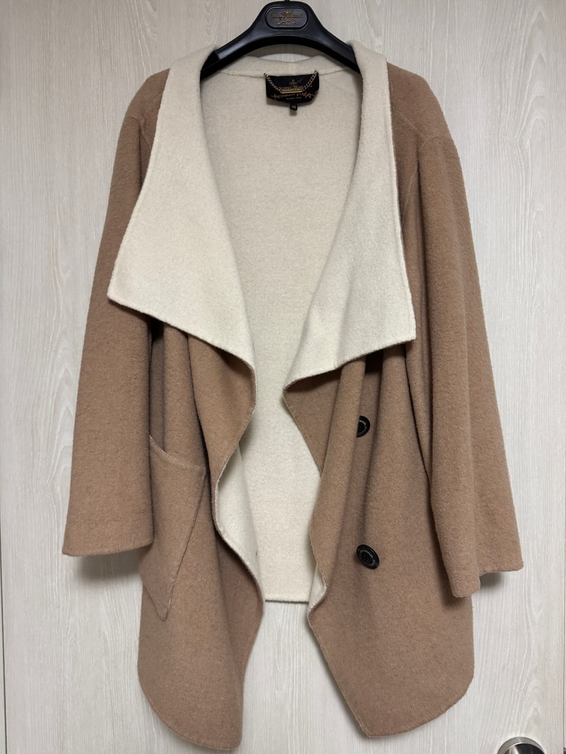 비비안웨스트우드 베이지 울코트 40사이즈 상품이미지1