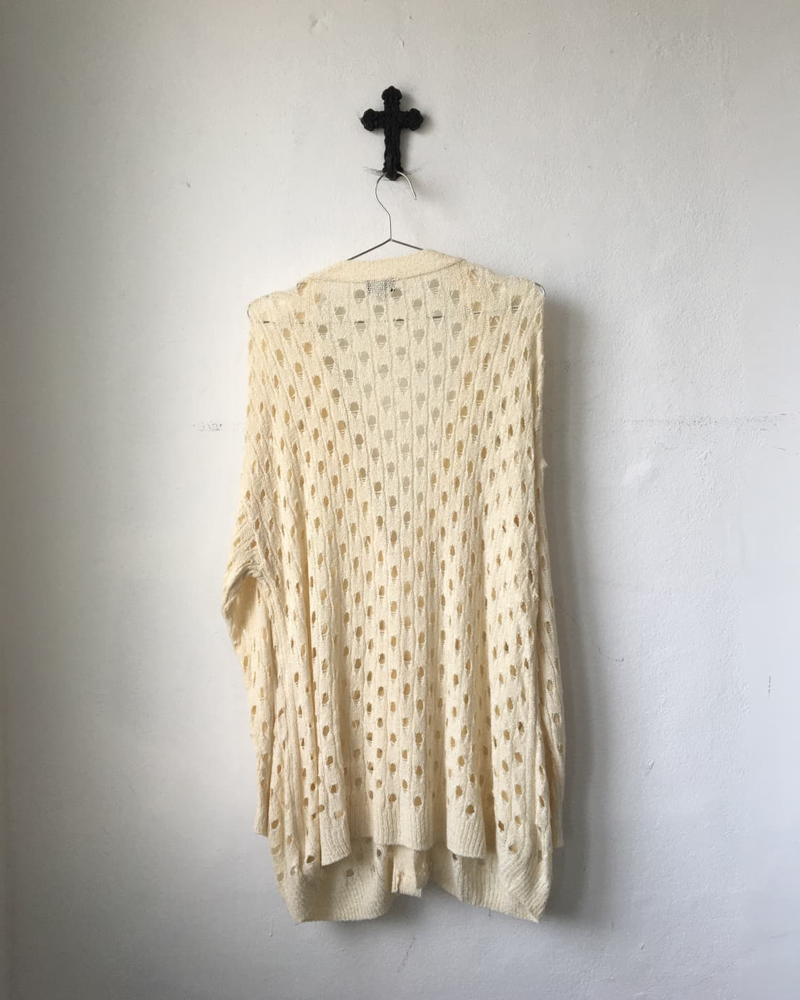 Punching pattern knit cardigan 상품이미지3
