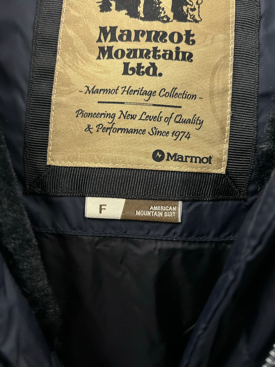 마모트 Marmot클래식 구스 다운 라쿤 후드 네이비 상품이미지6