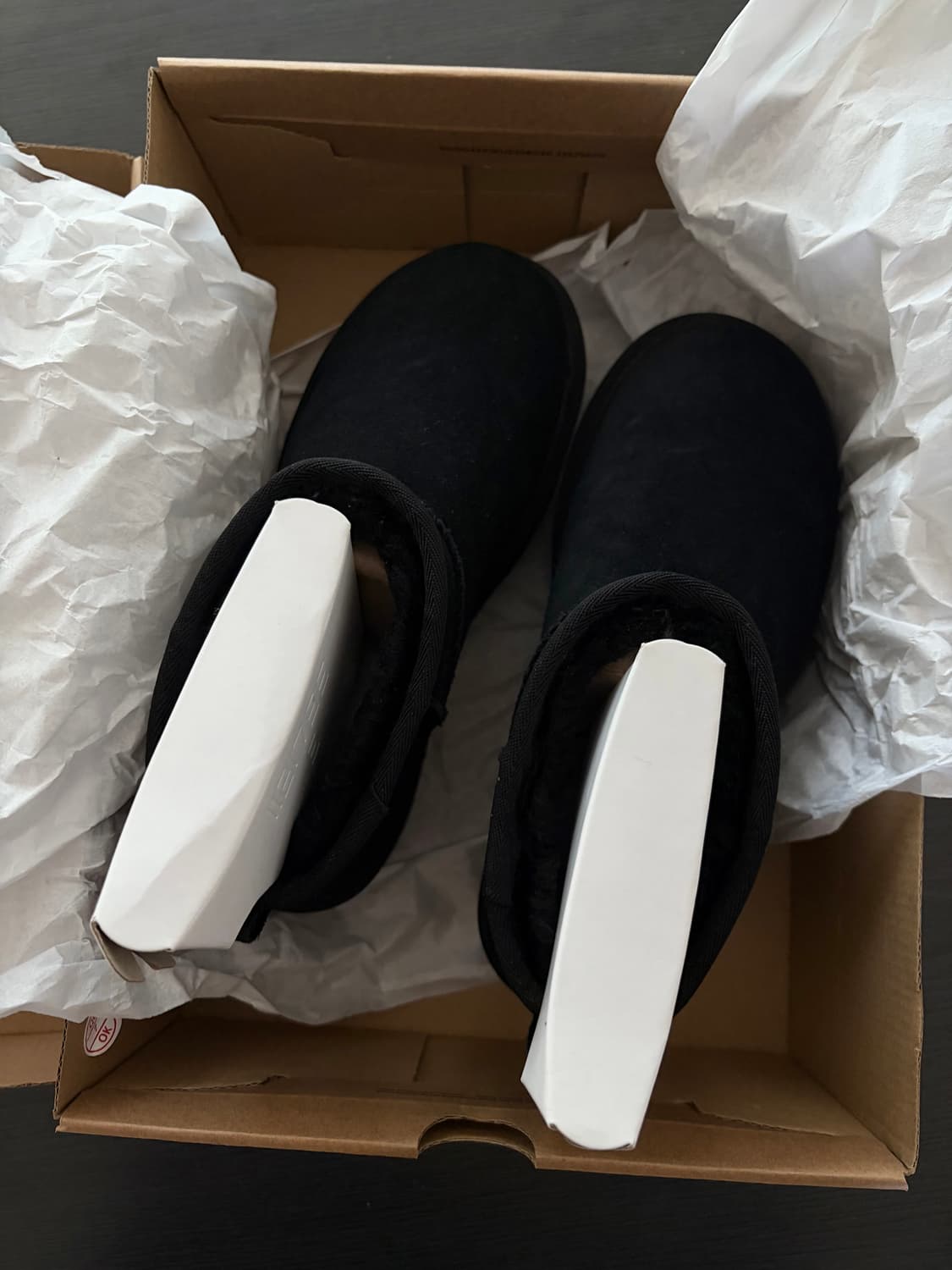 어그 클래식 울트라 미니 플랫폼 부츠 블랙 230 상품이미지1