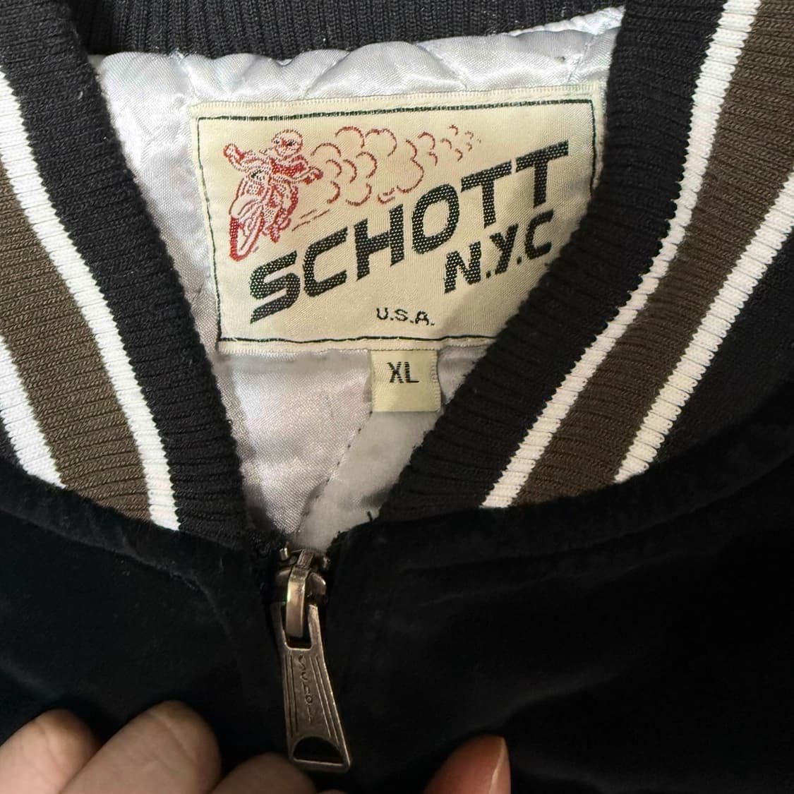 SCHOTT NYC 쇼트 벨벳 수베니어 자켓  상품이미지4