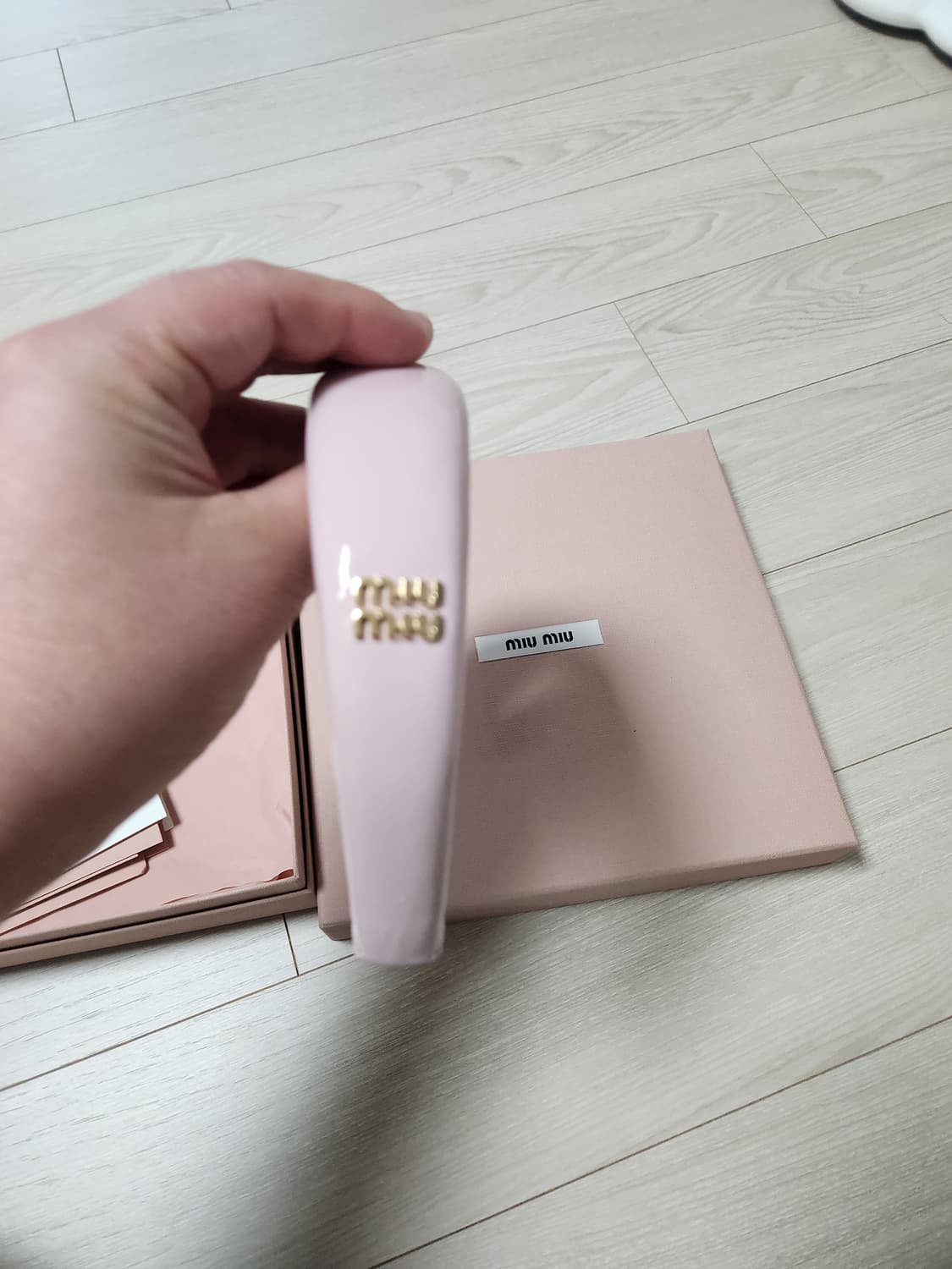 미우미우 머리띠 새상품 상품이미지2