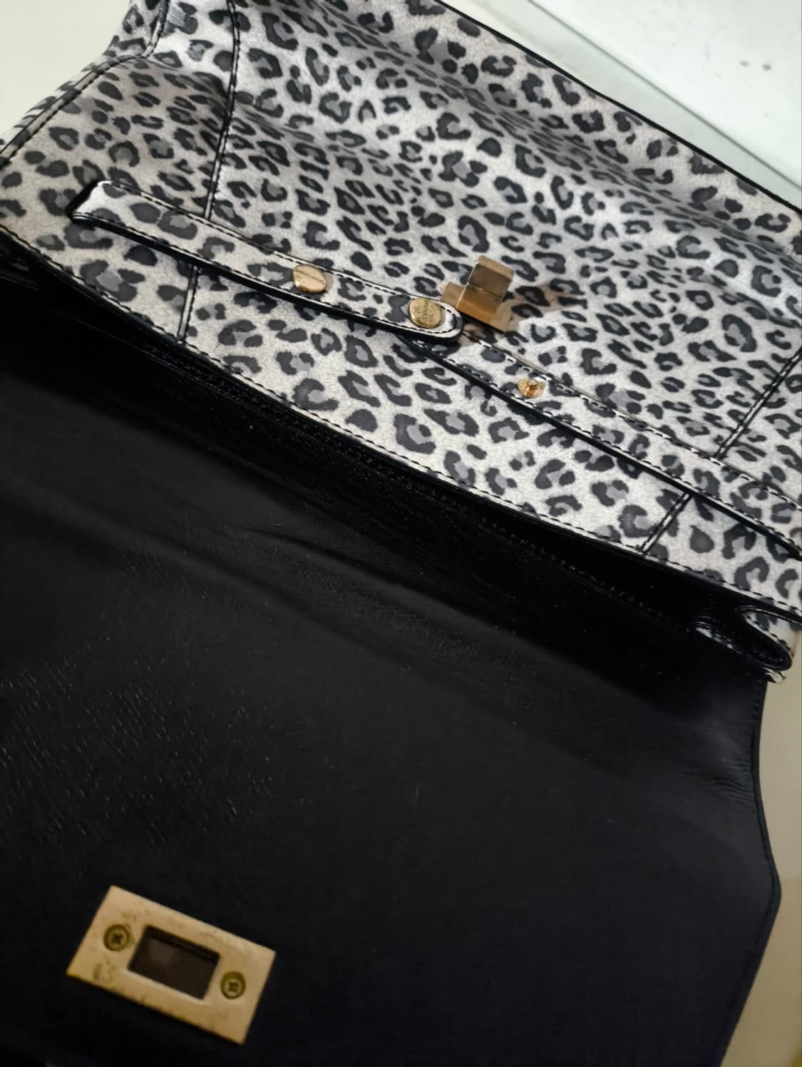 쿠론 송치 토트백 상품이미지6