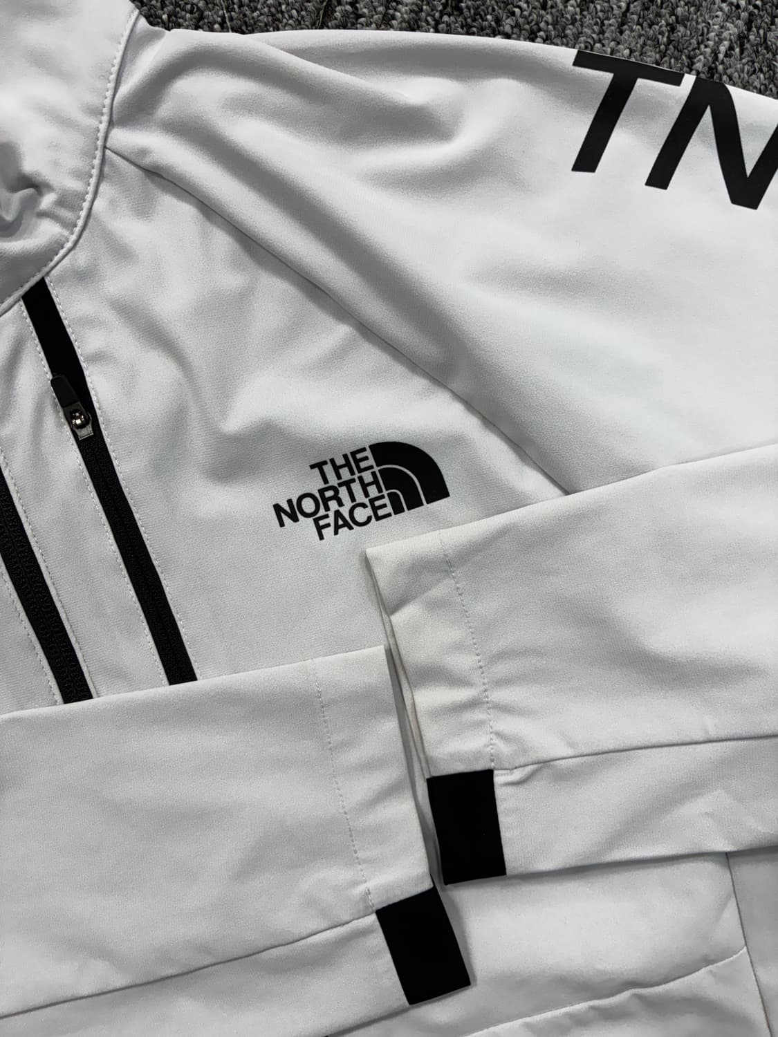 노스페이스 화이트 올 트레인 자켓 L 상품이미지6