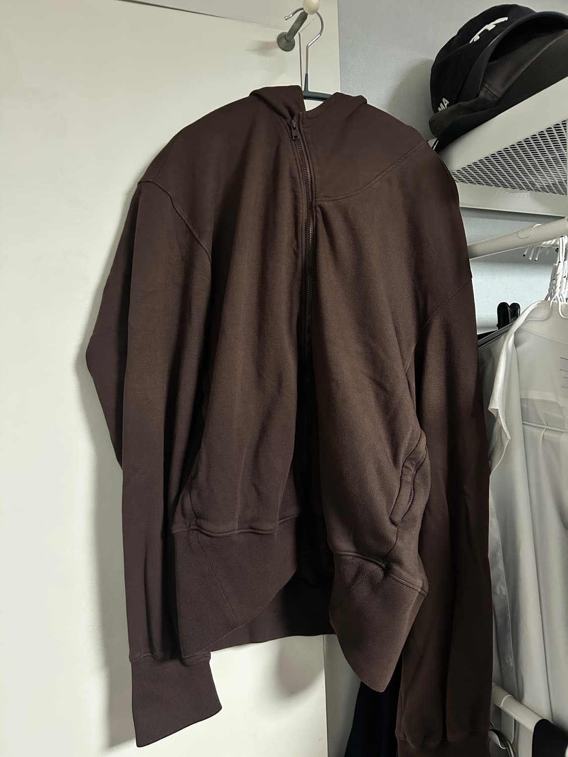EE(NOUVMAREE) 커브드 후드 집업 Brown XL 상품이미지2