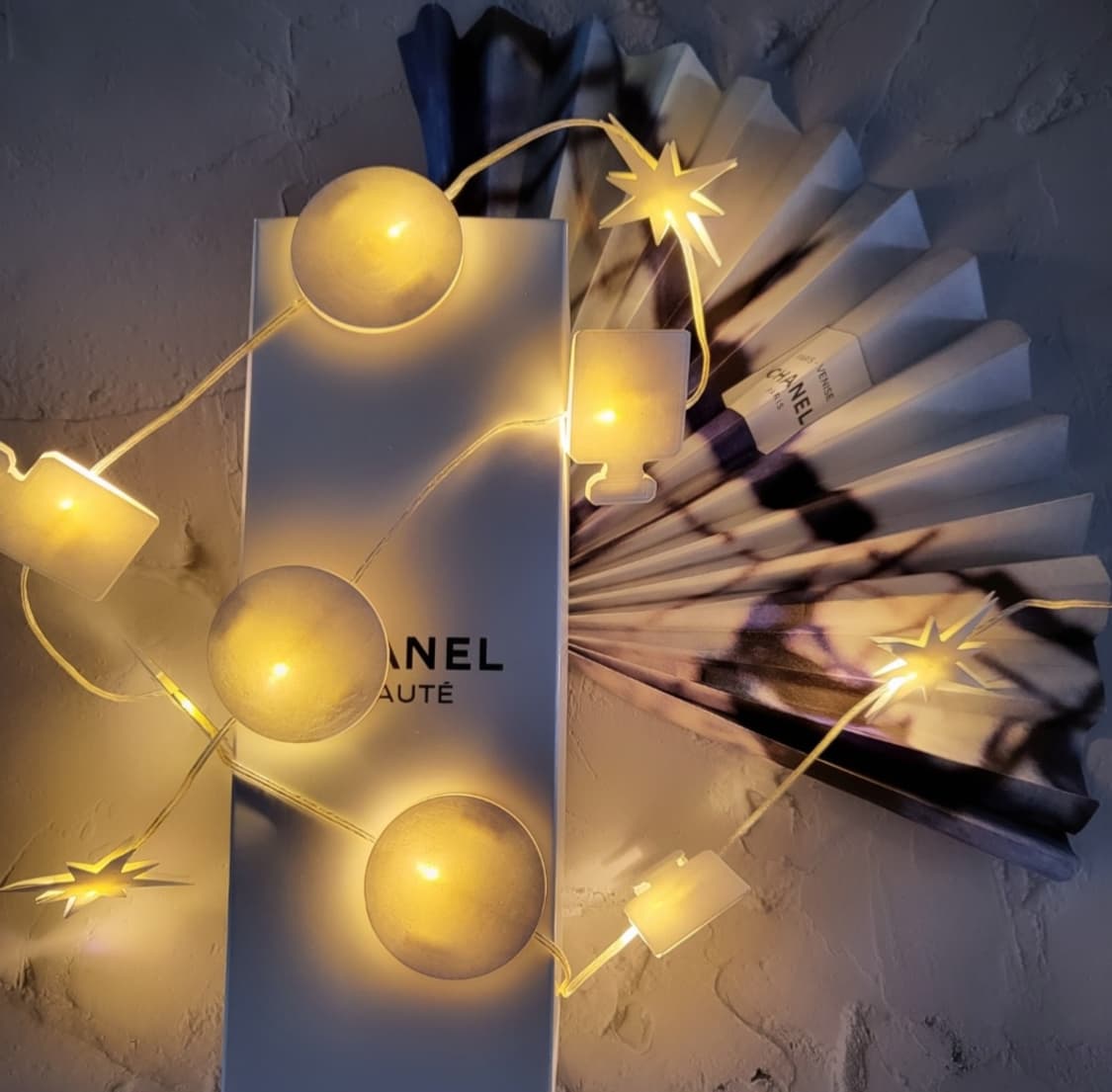 샤넬 오너먼트 트리 조명  상품이미지2
