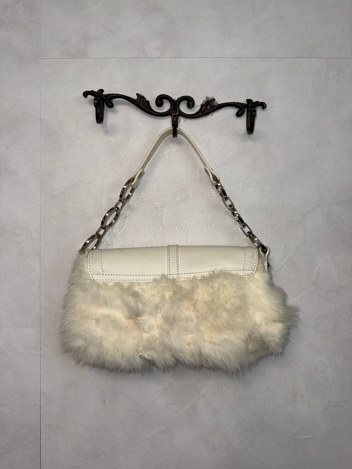 Ivory fur trimming cubic chain 숄더백  상품이미지4