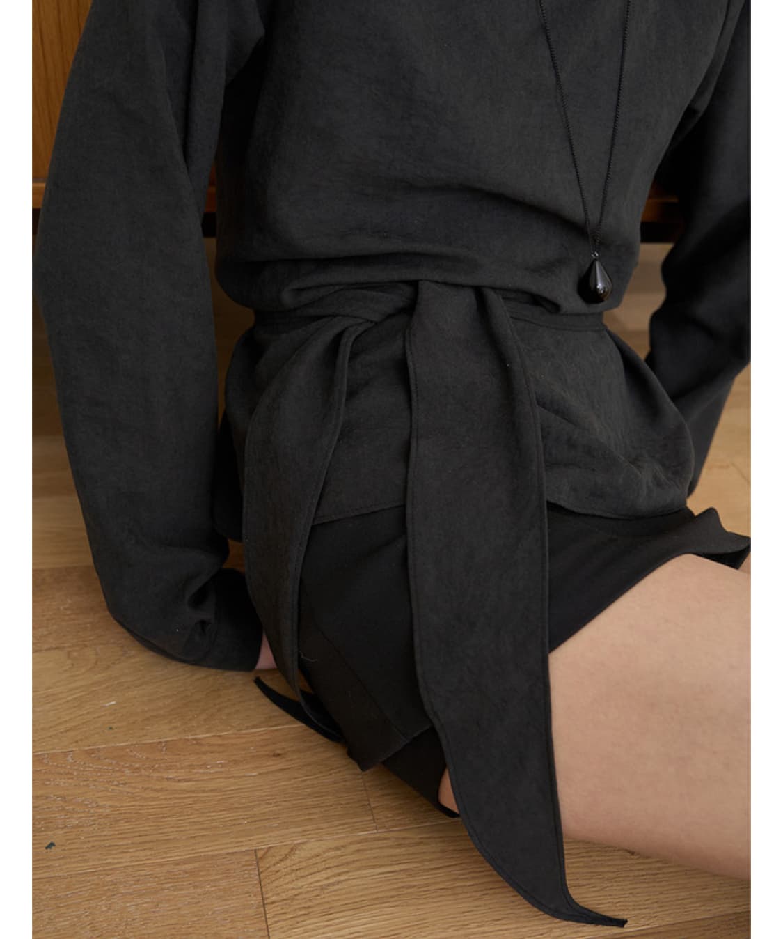 [새상품] 어텀 made 로브 랩 블라우스 / 하객룩  상품이미지3