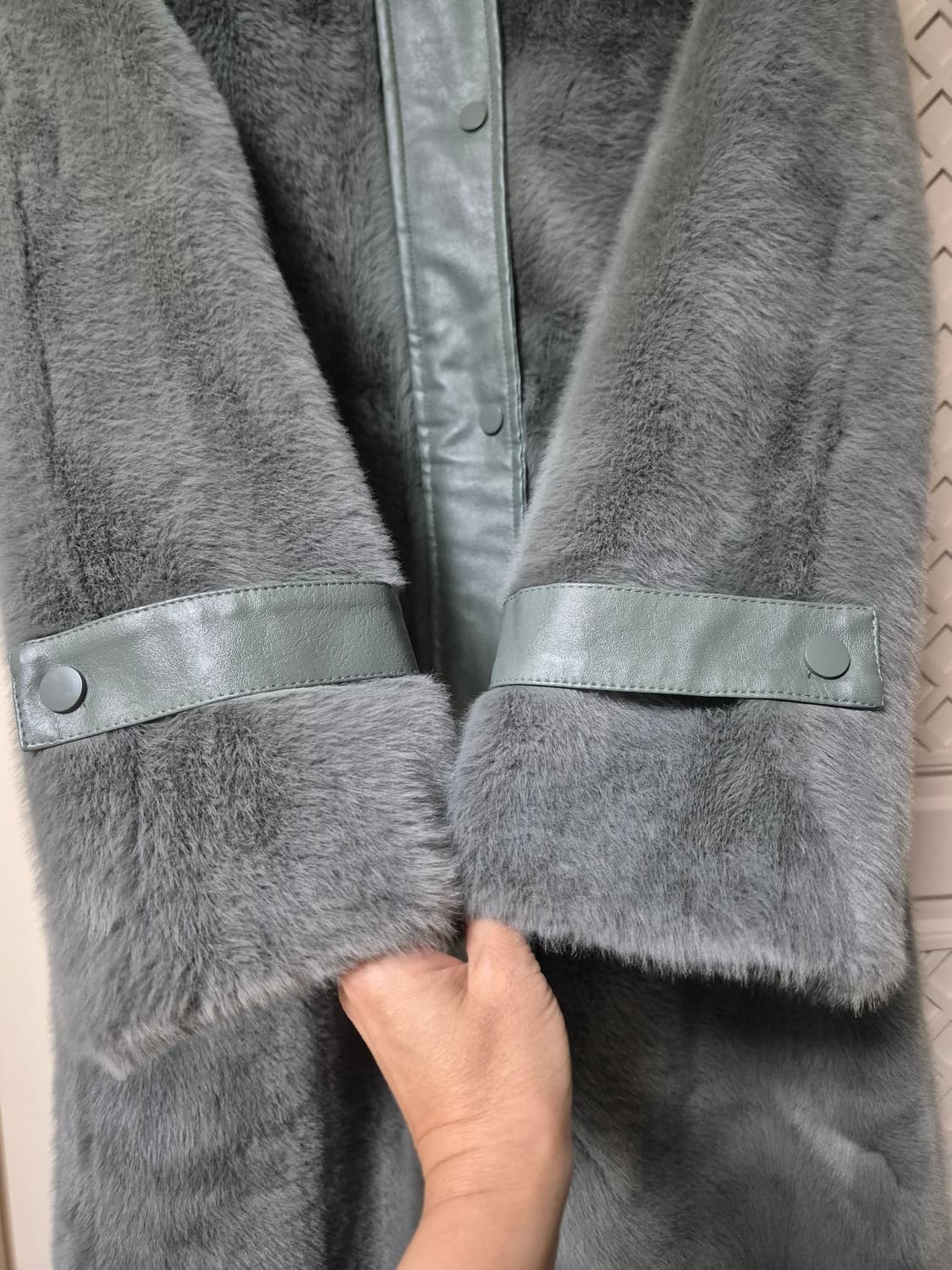 에코 밍크퍼 롱 코트 상품이미지4