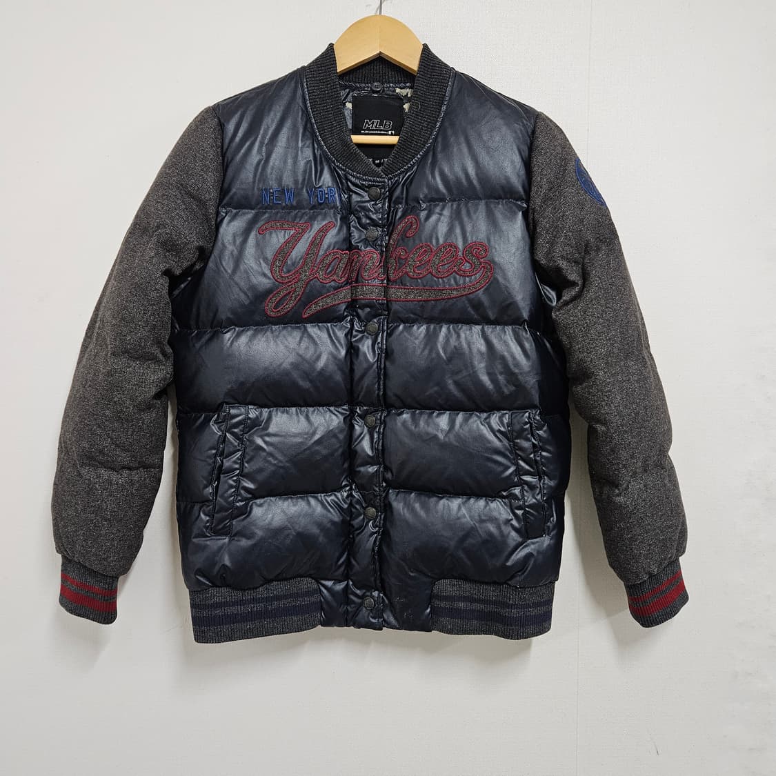 MLB 덕다운 패딩 바시티자켓 90-95 (작업복) 상품이미지1