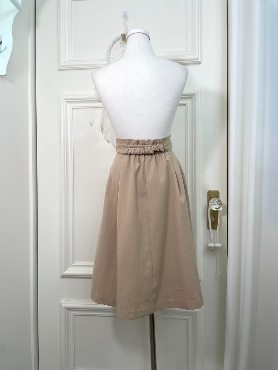 beige pearl belt pleats midi skirt 상품이미지3
