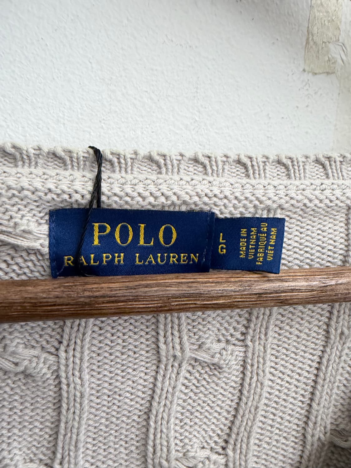 N106. 폴로 브이넥 꽈배기 니트 상품이미지2