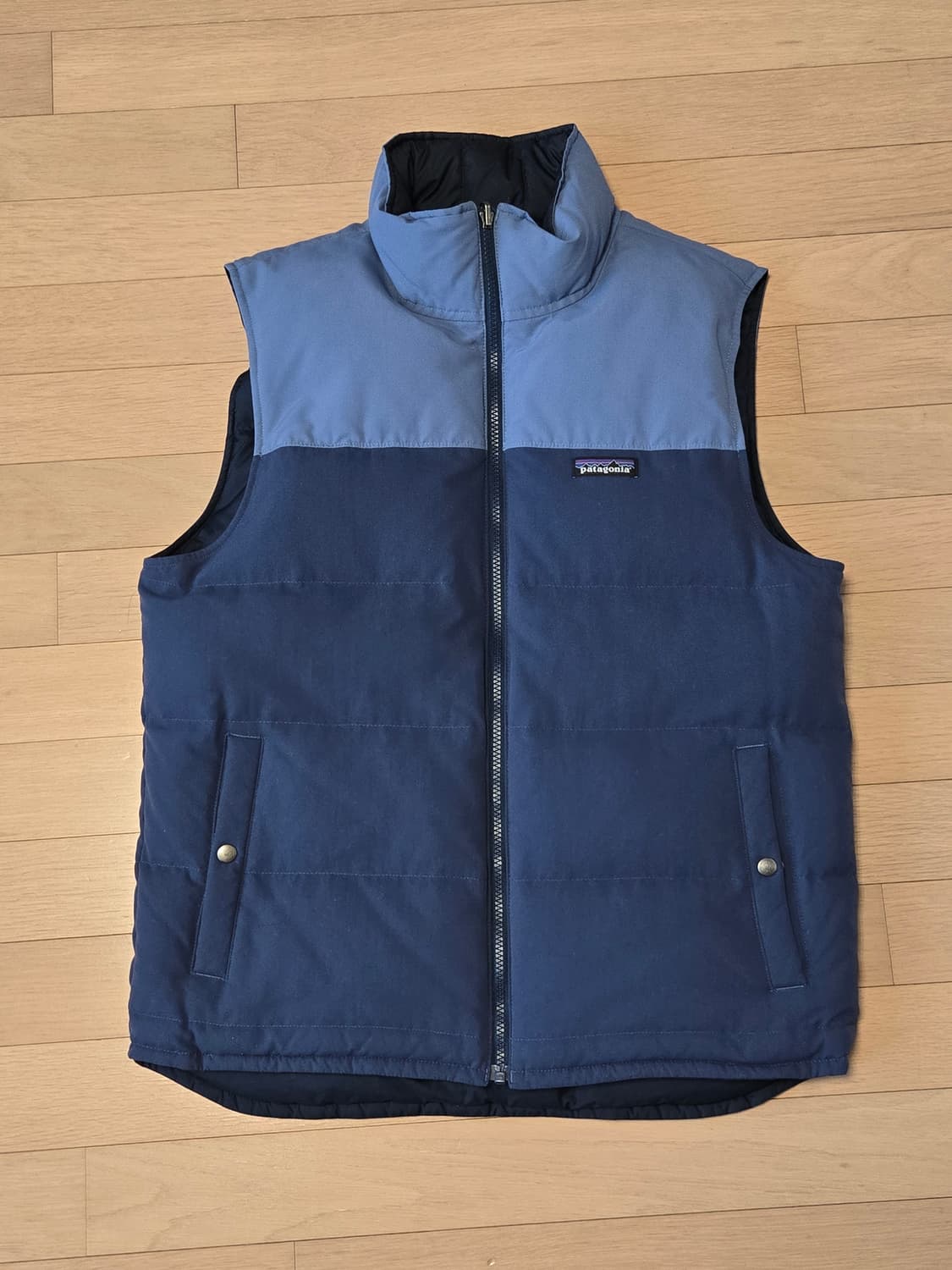 파타고니아 패딩 조끼 리버서블 네이비 상품이미지2