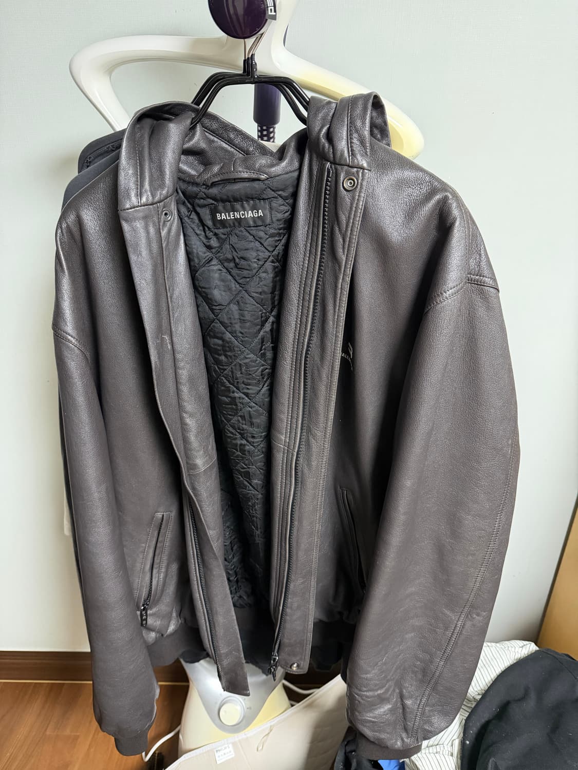 발렌시아가 택시 후드 48팝니다 상품이미지2