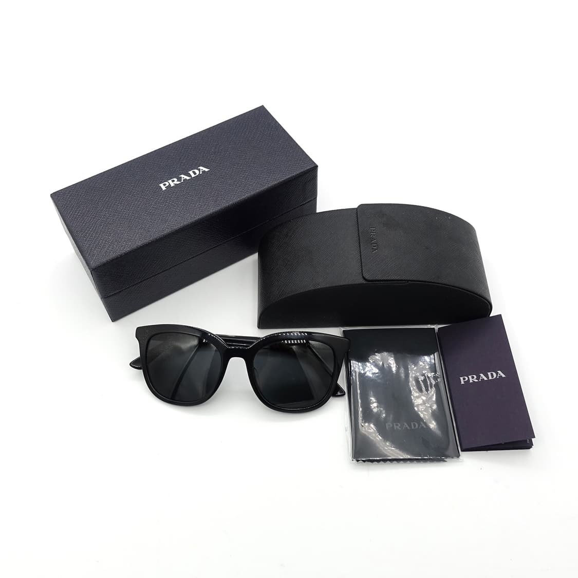 Prada 프라다 SPR03X-F 블랙 아세테이트 뿔테 선글라스 상품이미지1