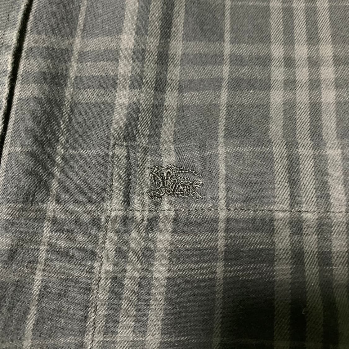 버버리 신형 블랙 노바체크 셔츠(정품) 상품이미지6